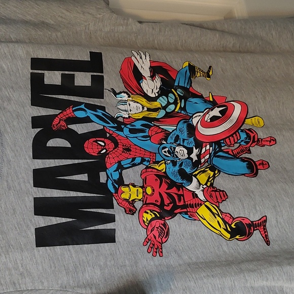 Women's Marvel High Low Tee - Picture 3 of 7